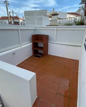 Casinha Da Vila * Turcifal